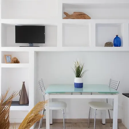 Cave Canem Apartment *